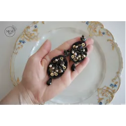 Cercei statement cu cristale, margele si tulle negru