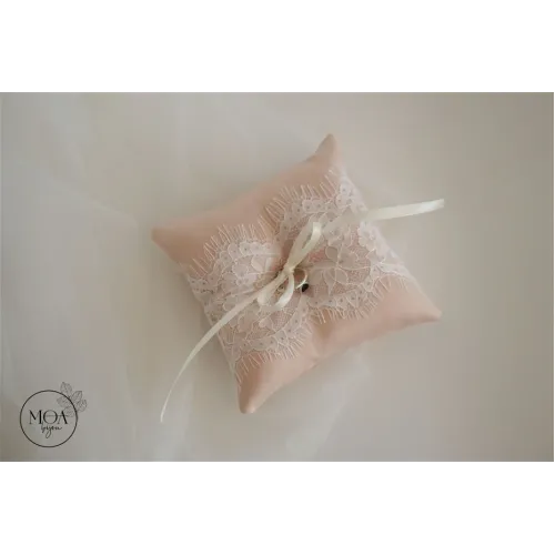 Perna / Pernita de verighete din saten cu dantela