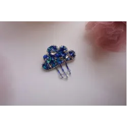 Brosa cu pietre in forma de nor